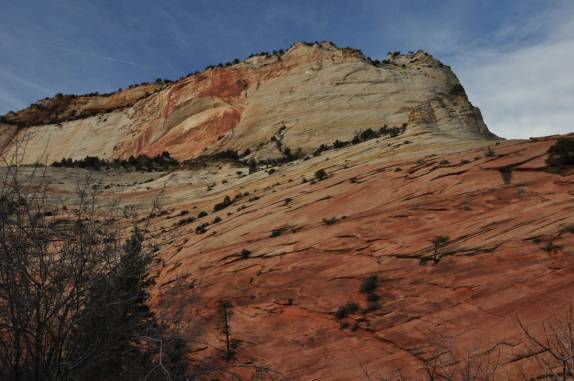 Encostas voltadas para o sol ainda estão sem neve no Zion National Park, em Utah, nos Estados Unidos